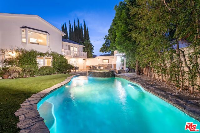 4149 Mammoth Avenue, Sherman Oaks, CA 91423