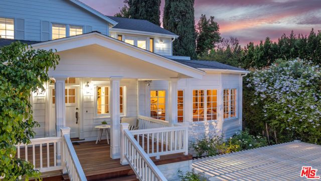 4149 Mammoth Avenue, Sherman Oaks, CA 91423