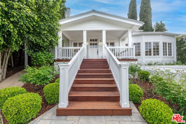 4149 Mammoth Avenue, Sherman Oaks, CA 91423