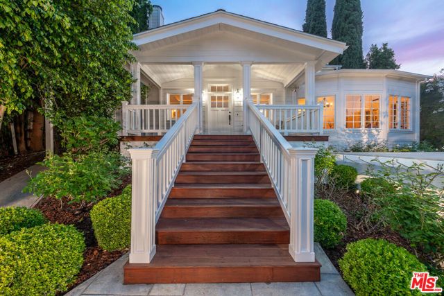 4149 Mammoth Avenue, Sherman Oaks, CA 91423