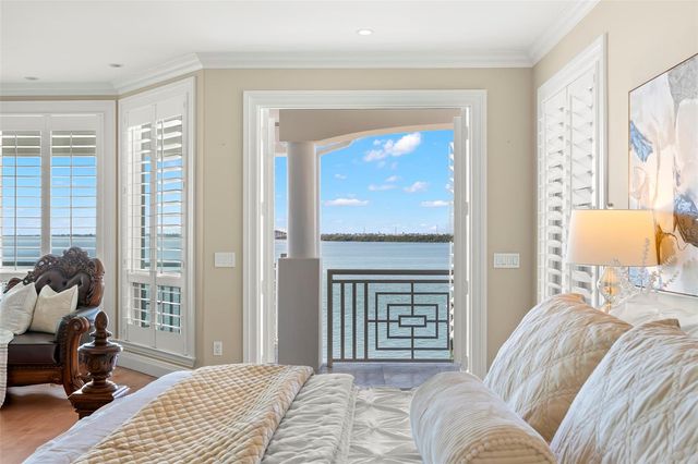 6199 54TH STREET S, St Petersburg, FL 33715