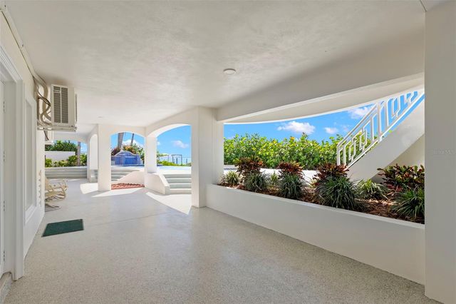 6199 54TH STREET S, St Petersburg, FL 33715