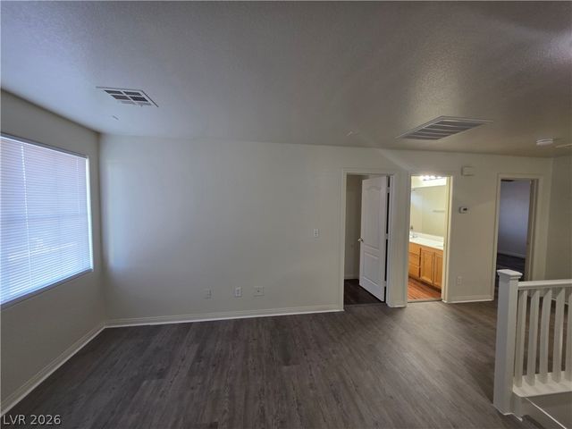 7349 Dolphine Crest Avenue, Las Vegas, NV 89129