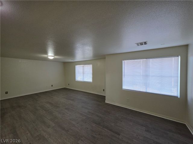 7349 Dolphine Crest Avenue, Las Vegas, NV 89129