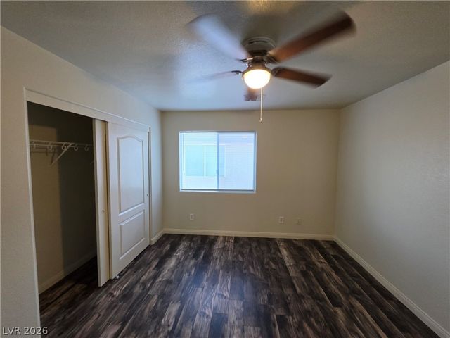 7349 Dolphine Crest Avenue, Las Vegas, NV 89129