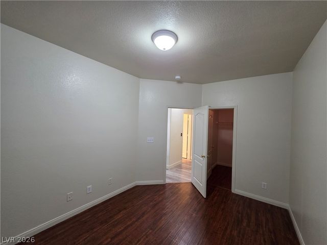 7349 Dolphine Crest Avenue, Las Vegas, NV 89129