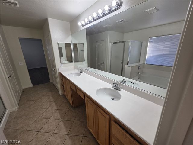 7349 Dolphine Crest Avenue, Las Vegas, NV 89129