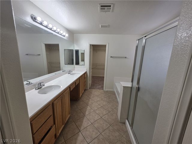 7349 Dolphine Crest Avenue, Las Vegas, NV 89129