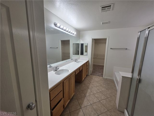 7349 Dolphine Crest Avenue, Las Vegas, NV 89129