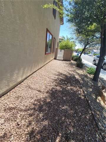 7349 Dolphine Crest Avenue, Las Vegas, NV 89129