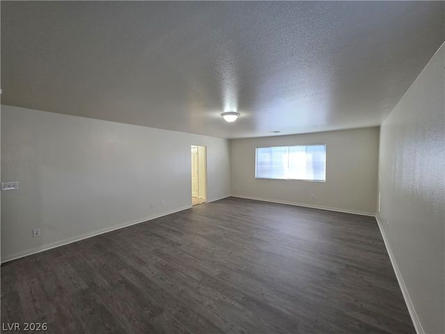 7349 Dolphine Crest Avenue, Las Vegas, NV 89129