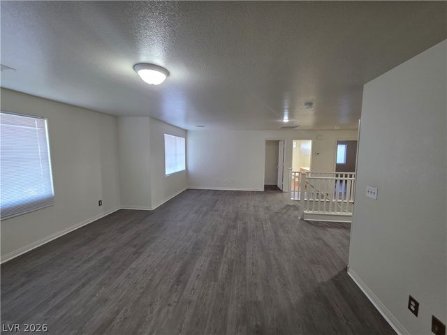 7349 Dolphine Crest Avenue, Las Vegas, NV 89129