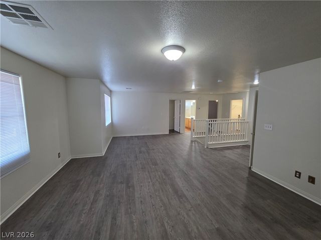 7349 Dolphine Crest Avenue, Las Vegas, NV 89129