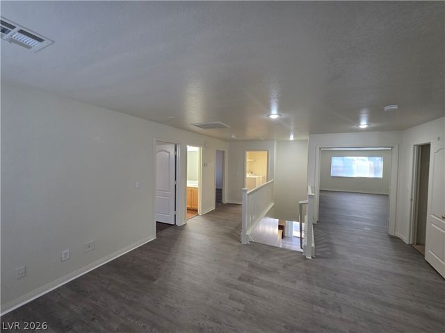7349 Dolphine Crest Avenue, Las Vegas, NV 89129