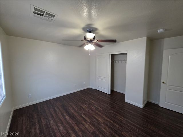 7349 Dolphine Crest Avenue, Las Vegas, NV 89129