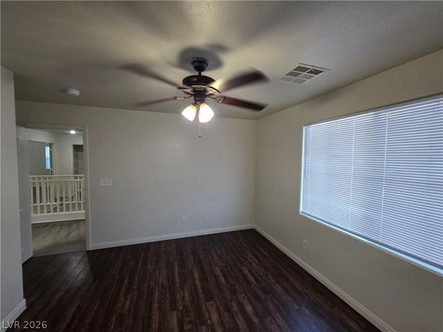 7349 Dolphine Crest Avenue, Las Vegas, NV 89129