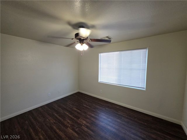 7349 Dolphine Crest Avenue, Las Vegas, NV 89129