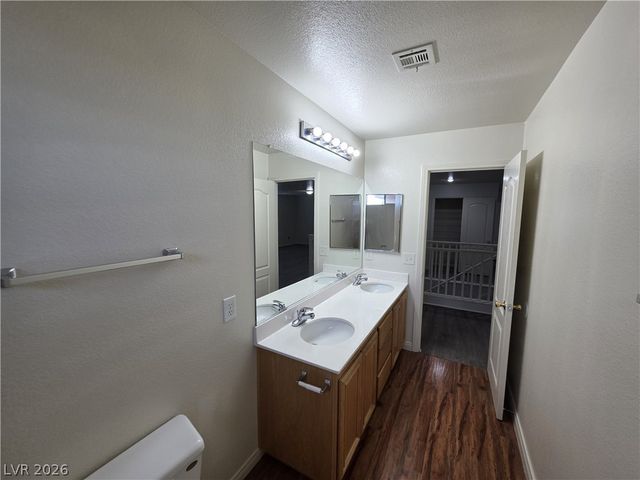 7349 Dolphine Crest Avenue, Las Vegas, NV 89129