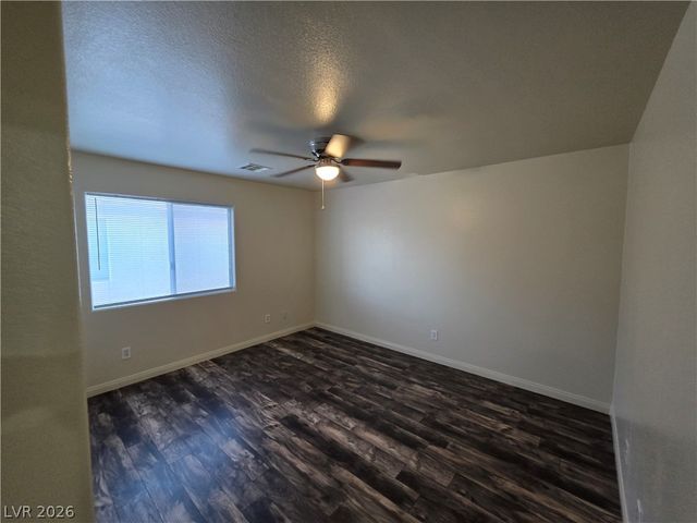 7349 Dolphine Crest Avenue, Las Vegas, NV 89129