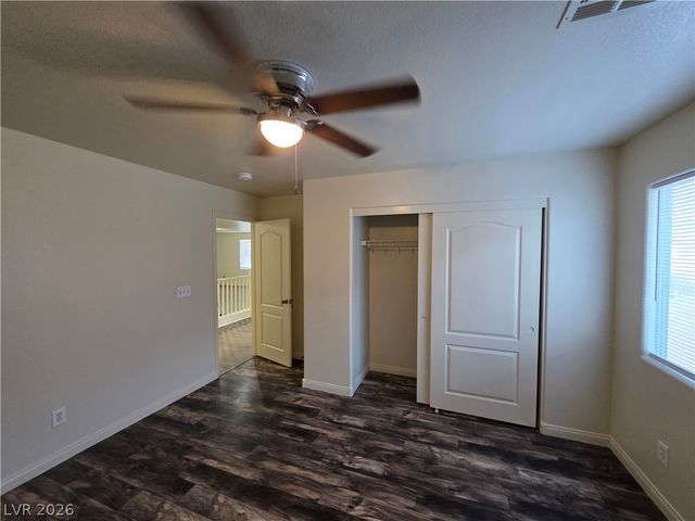 7349 Dolphine Crest Avenue, Las Vegas, NV 89129