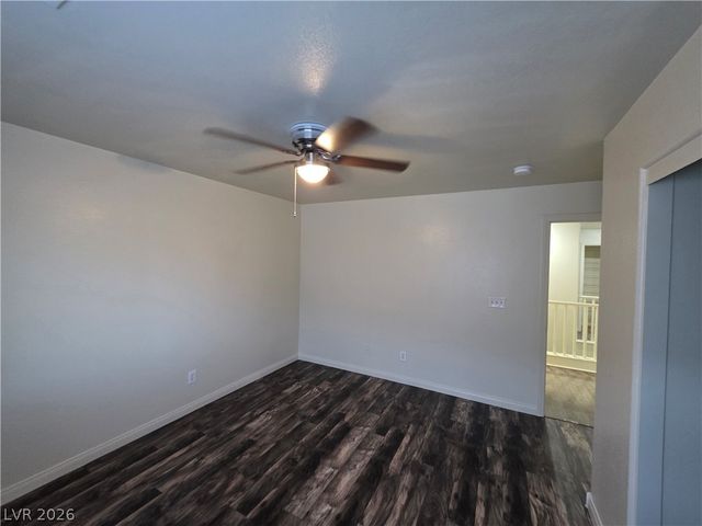 7349 Dolphine Crest Avenue, Las Vegas, NV 89129