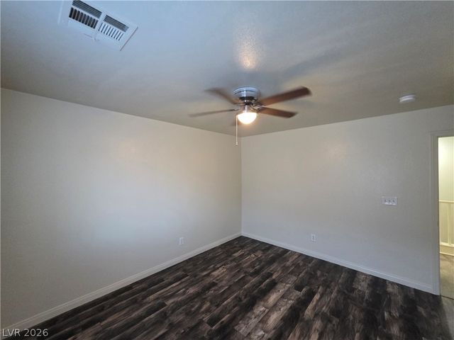 7349 Dolphine Crest Avenue, Las Vegas, NV 89129