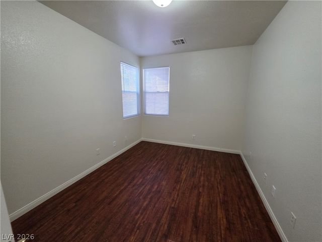 7349 Dolphine Crest Avenue, Las Vegas, NV 89129