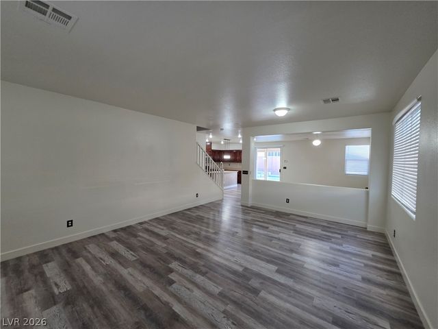 7349 Dolphine Crest Avenue, Las Vegas, NV 89129