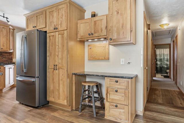 2900 DIXON STREET, Stevens Point, WI 54481