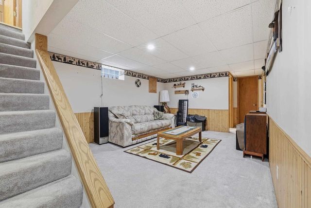 2900 DIXON STREET, Stevens Point, WI 54481