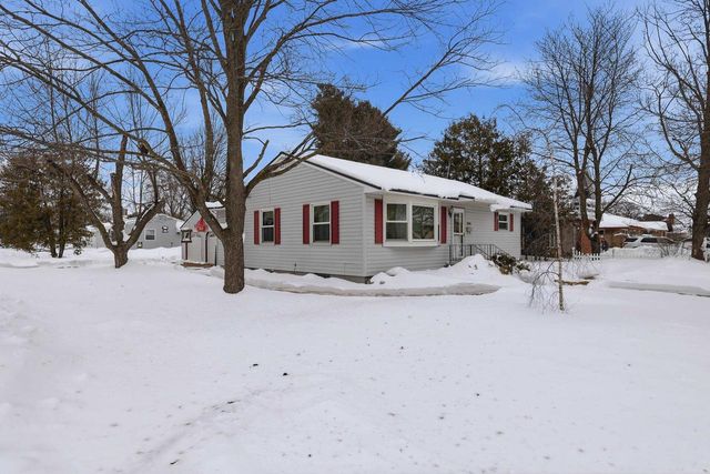 2900 DIXON STREET, Stevens Point, WI 54481