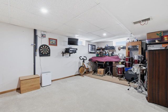 2900 DIXON STREET, Stevens Point, WI 54481