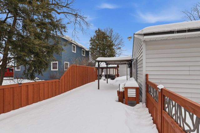 2900 DIXON STREET, Stevens Point, WI 54481