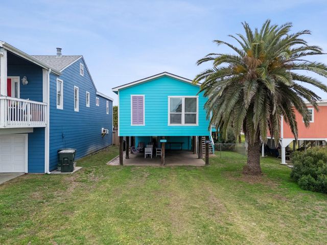 4121 Las Palmas Street, Galveston, TX 77554
