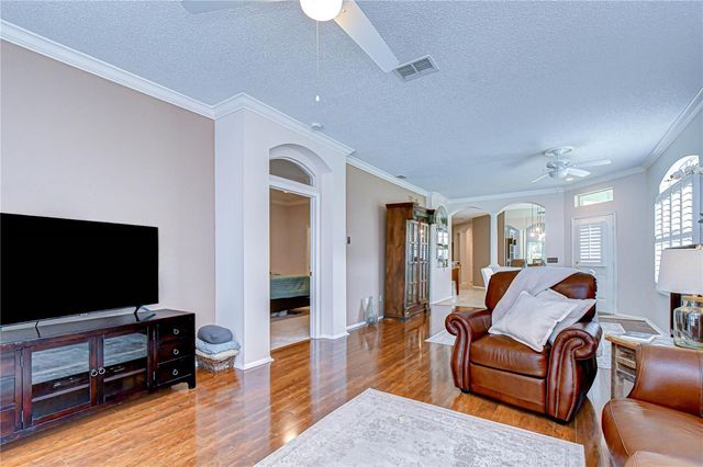 9815 GINGERWOOD DRIVE, Tampa, FL 33626