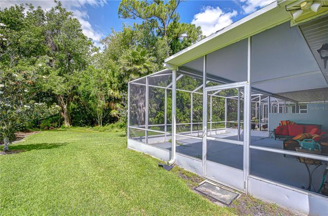 9815 GINGERWOOD DRIVE, Tampa, FL 33626