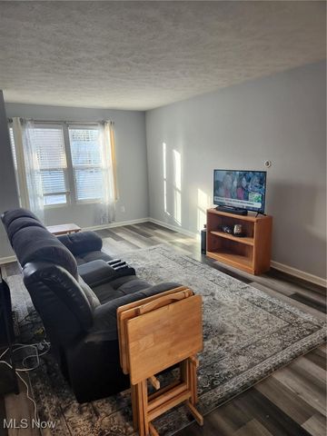 2671 Wintergreen Lane, Ravenna, OH 44266