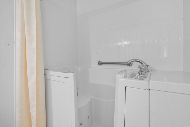 220 Cooper St Apt 6D, Hot Springs, AR 71913