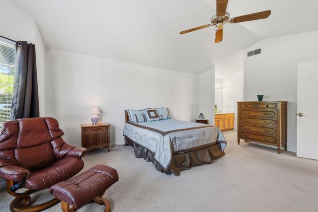 4923 Shady Leaf Way, Sacramento, CA 95838