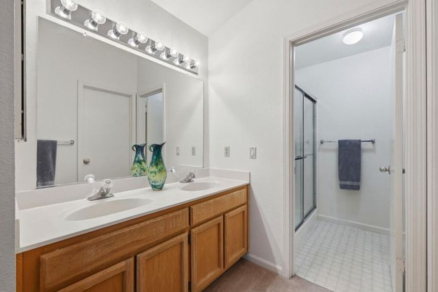 4923 Shady Leaf Way, Sacramento, CA 95838