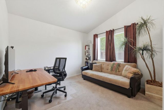 4923 Shady Leaf Way, Sacramento, CA 95838
