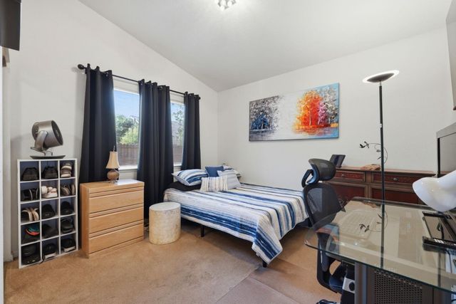 4923 Shady Leaf Way, Sacramento, CA 95838