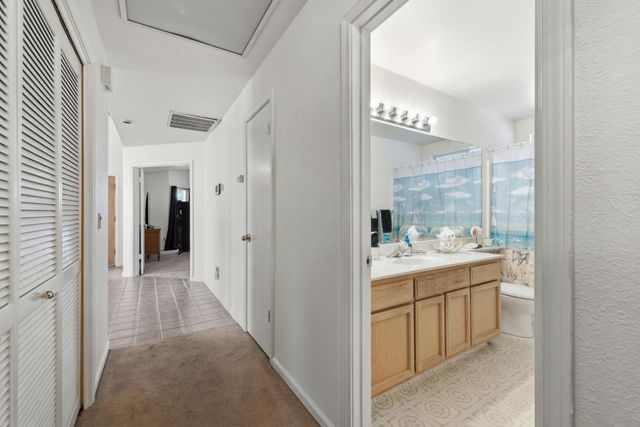 4923 Shady Leaf Way, Sacramento, CA 95838