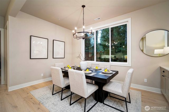 12813 NE 65th Lane, Kirkland, WA 98033