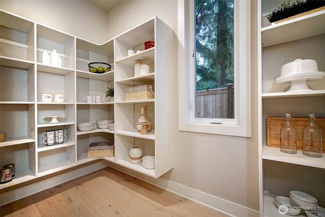 12813 NE 65th Lane, Kirkland, WA 98033