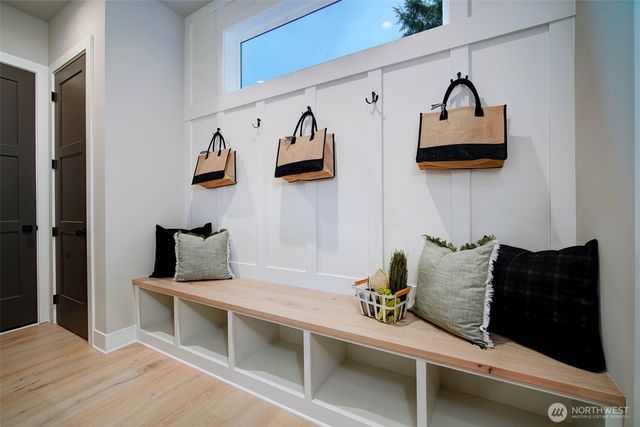 12813 NE 65th Lane, Kirkland, WA 98033