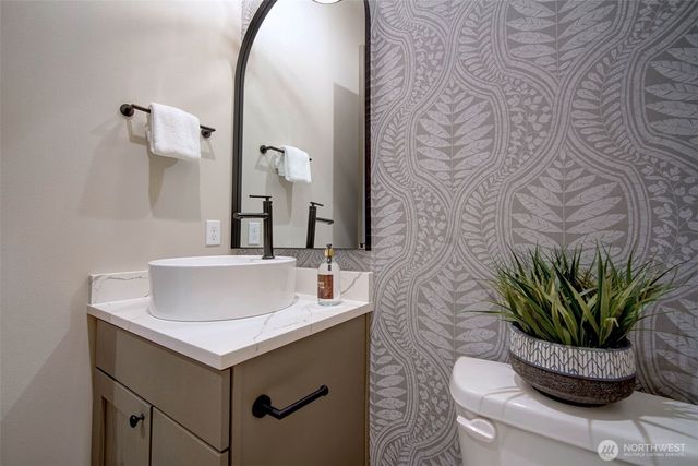 12813 NE 65th Lane, Kirkland, WA 98033