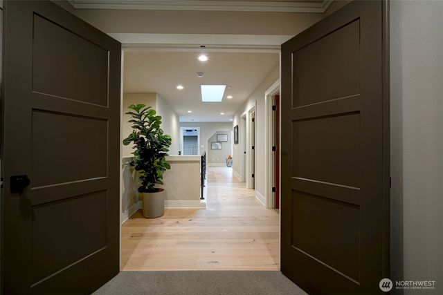 12813 NE 65th Lane, Kirkland, WA 98033