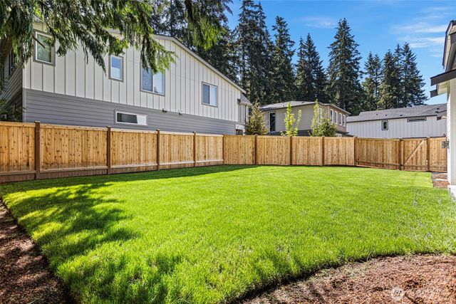 12813 NE 65th Lane, Kirkland, WA 98033