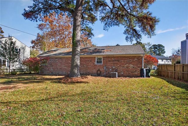 107 Glenn CIR, Williamsburg, VA 23185